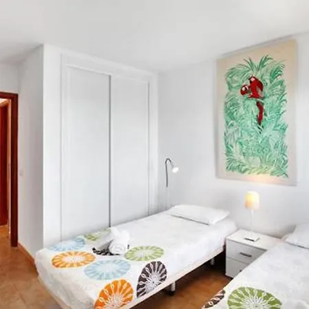 Costa Isora Frontline & Pool By Paramount Holidays