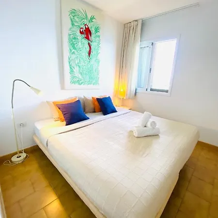 Costa Isora Frontline & Pool By Paramount Holidays *