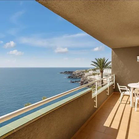 Costa Isora Frontline & Pool By Paramount Holidays * Puerto de Santiago