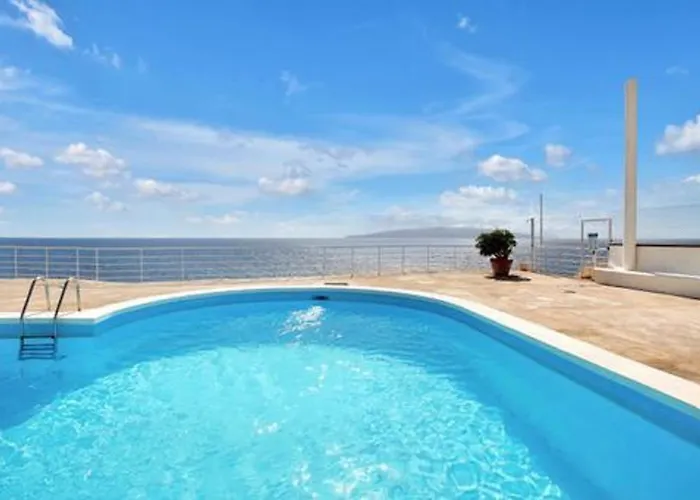 Costa Isora Frontline & Pool By Paramount Holidays *