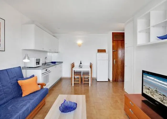 Costa Isora Frontline & Pool By Paramount Holidays