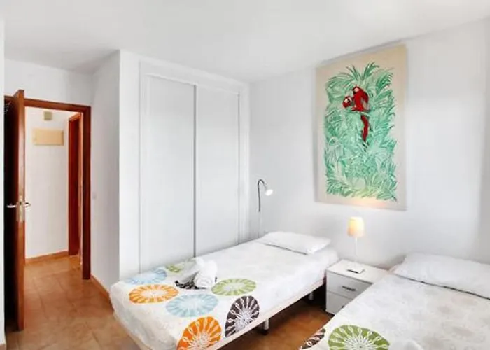 Costa Isora Frontline & Pool By Paramount Holidays