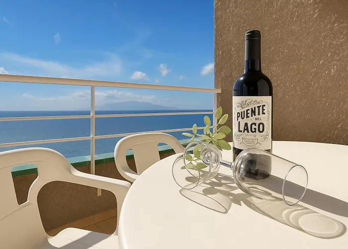 Costa Isora Frontline & Pool By Paramount Holidays Puerto de Santiago (Tenerife)