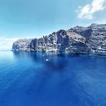 Costa Isora Frontline & Pool By Paramount Holidays